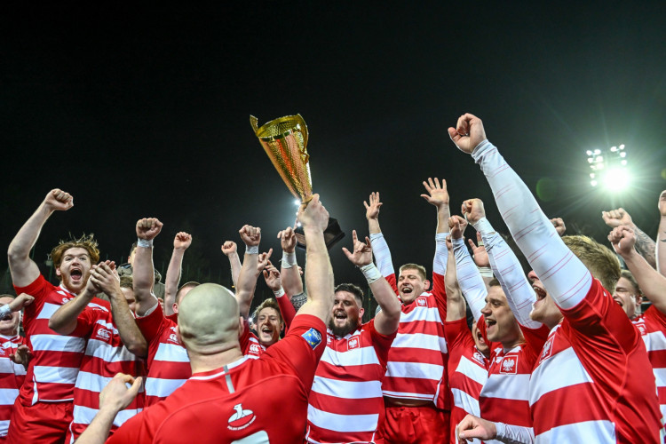 Reprezentacja Polski pokonała Belgię w Gdyni. Oznacza to, że także rywalizację o miejsca 5-8 w Rugby Europe Championship biało-czerwoni będą mogli rozpocząć u siebie. Ich rywalami będą Niemcy. 