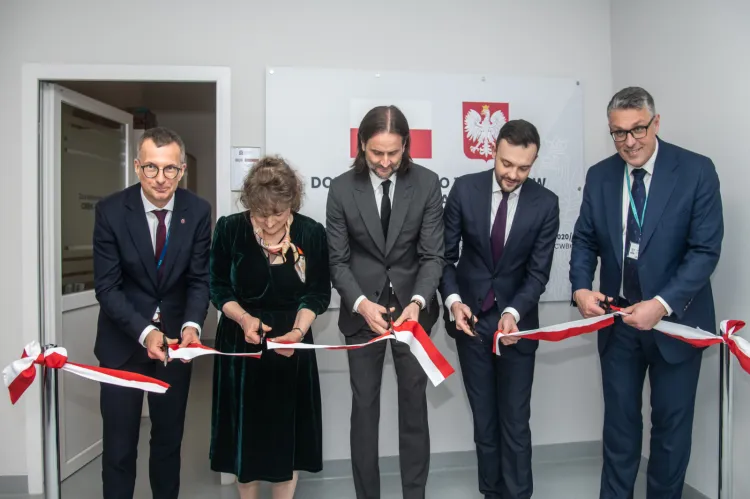 W uroczystym otwarciu Multidyscyplinarnego Centrum Wsparcia Badań Klinicznych wziął udział wiceminister zdrowia Piotr Bromber.