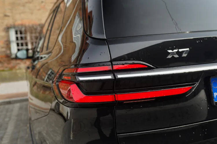BMW X7 po faceliftingu. 