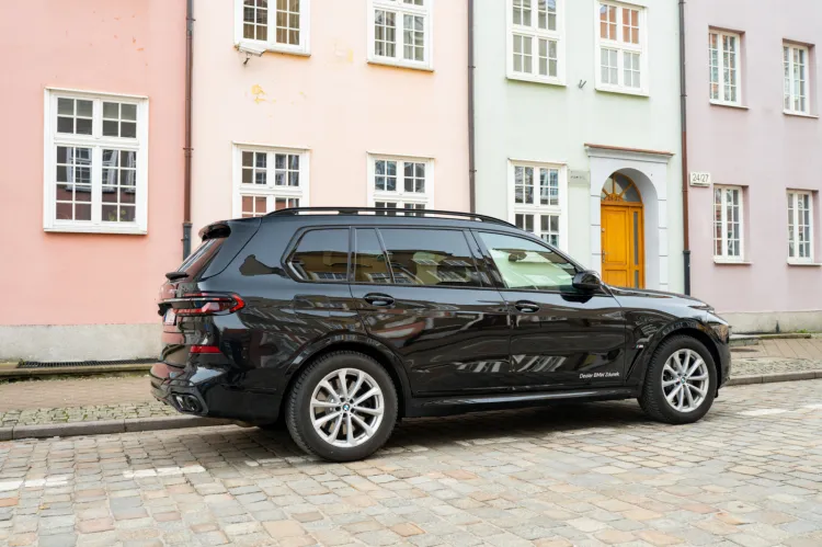 BMW X7 po faceliftingu. 