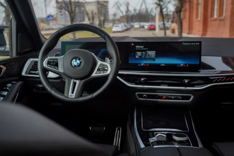 BMW X7 po faceliftingu. 