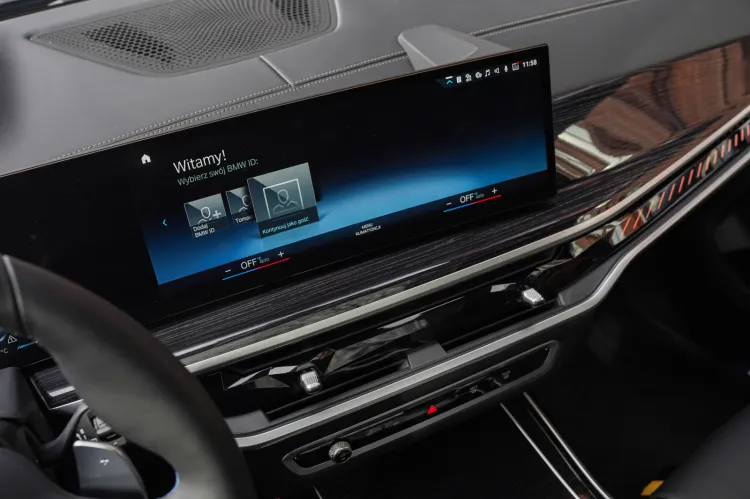 BMW X7 po faceliftingu. 