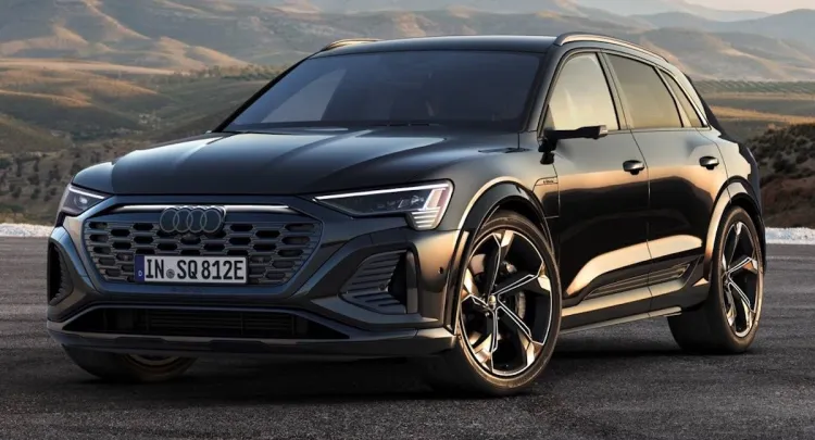 Masywny SUV od Audi o napędzie elektrycznym. Nazywa się Q8 e-tron i przyspiesza do setki w niecałe pięć sekund.