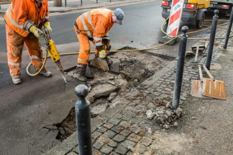 Remonty i przebudowy gdańskich dróg rozpoczną się w poniedziałek 27 marca. 