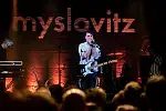 Zespół Myslovitz wystąpił w Starym Maneżu. Muzycy zagrali zarówno stare przeboje, jak i piosenki z najnowszej płyty "Wszystkie narkotyki świata".