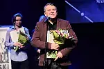Grzegorz Gzyl otrzymał nagrodę marszałka za kreację weneckiego doży Urgentino w spektaklu "Sceny z egzekucji" Howarda Barkera w reżyserii Adama Orzechowskiego w Teatrze Wybrzeże w Gdańsku.