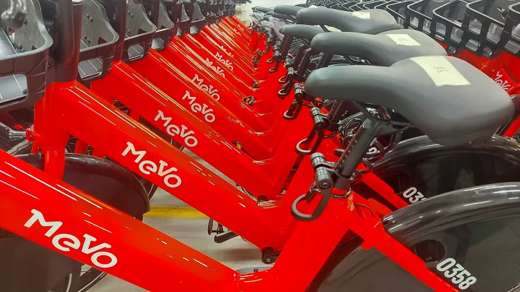 Rozpoczął się rozruch Mevo 2.0. Jeśli testy będą pomyślne - jeszcze na wiosnę rower przetestują mieszkańcy Metropolii. 