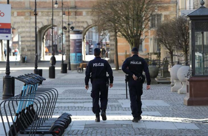 Więcej patroli policji i strażników miejskich będzie pracowało w centrum Gdańska od 1 czerwca.