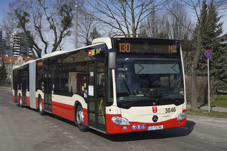 Do zdarzenia doszło w autobusie linii 130 kursującej na trasie Jasień PKM - Muzeum II Wojny Światowej.