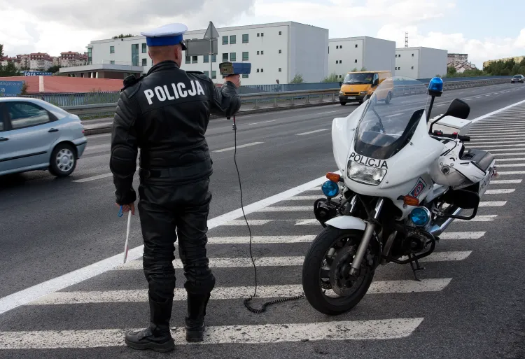 Możliwe, że już w czerwcu policjanci z drogówki będą nakładać na kierowców więcej punktów karnych.