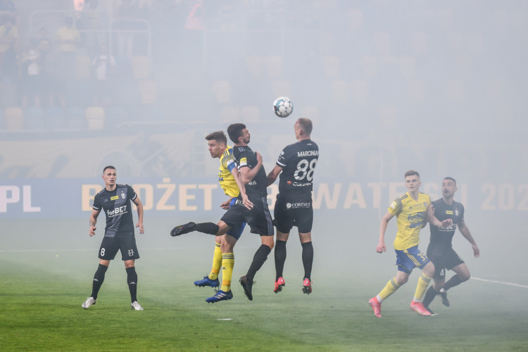 Arka Gdynia i ŁKS Łódź przed dwoma laty mierzyły się w półfinale baraży o ekstraklasę. Teraz znów się o nią biją, ale na ostatniej prostej sezonu zasadniczego.