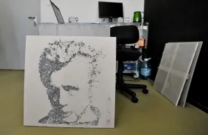 Beton umożliwia też nanoszenie obrazu fotograficznego.