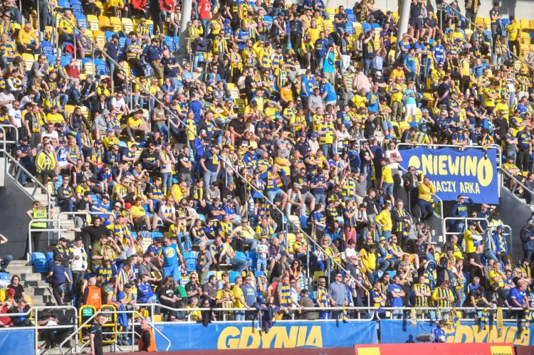 4808 - tylu średnio kibiców oglądało domowe mecze Arki Gdynia na Stadionie Miejskim w sezonie 2022/23.