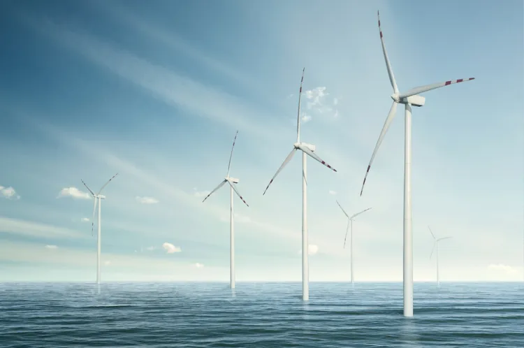 Korzyści ekonomiczne z rozwoju morskiej energetyki wiatrowej wykraczają o wiele dalej niż tańszy prąd w gniazdku. Morskie farmy wiatrowe to ogromne inwestycje, w których przygotowanie mogą angażować się polskie firmy.
