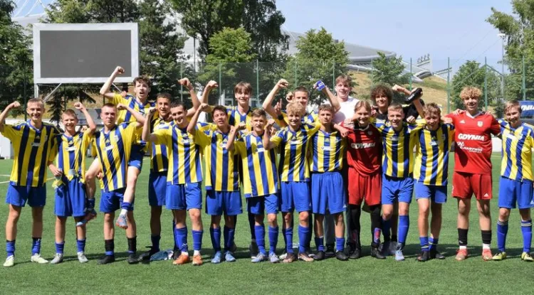 Drużyna SI Arka Gdynia walczyła o awans do Centralnej Ligi Juniorów U-15 z Akademią Piłkarską Piotra Reissa, byłego piłkarza Lecha Poznań.