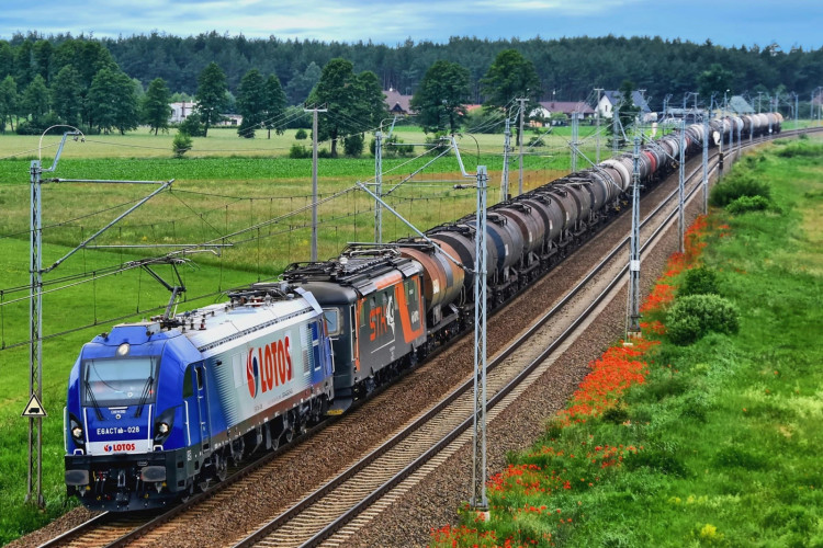 Lotos Kolej przejmie kolejową spółkę Orlenu - Orlen KolTrans.