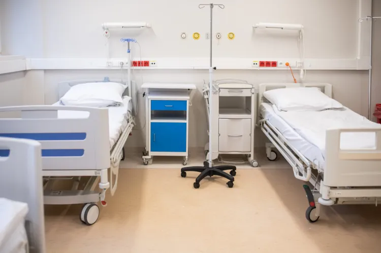 Na Oddziale Chorób Zakaźnych dla dorosłych w Gdyni dostępne są 32 łóżka. 