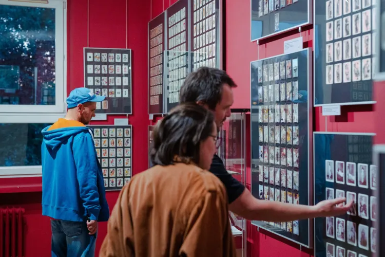 Muzeum Kart do Gry to jedyne tego typu miejsce w Polsce, gdzie można zobaczyć kolekcję dokumentującą ponad 800 lat historii kart do gry.