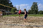 Siatkonoga to nietypowa dyscyplina sportu, w której poradzą sobie nieliczni. Swoich sił spróbować można w środy o godz. 16 na plaży Gdynia-Śródmieście.