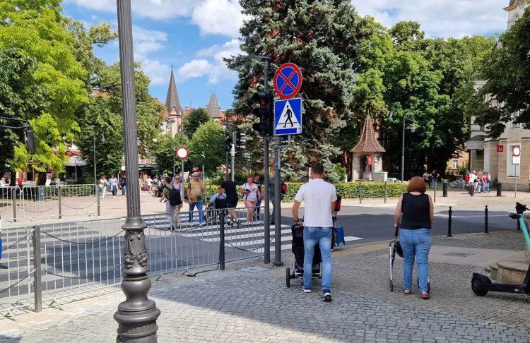 To miejsce - prowadzące z rejonów dworca na Monciak - gdzie praktycznie cały czas ruch pieszych jest bardzo nasilony.