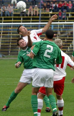 Paweł Abbot ma za sobą przygodę w młodzieżowej reprezentacji Polski. W jej barwach zmierzył się z Irlandią w Gdyni.