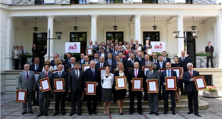 Tegoroczni laureaci konkursu Ambasador Polskiej Gospodarki. 