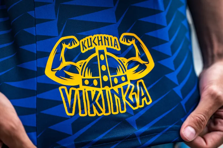 Kuchnia Vikinga od tego sezonu znalazła się na koszulkach piłkarzy Arki Gdynia. Klub zdecydował, że nadal tam pozostanie.