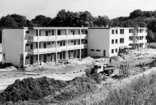 Motel wybudowany dla szwedzkich robotników. Zdjęcie z roku 1975.