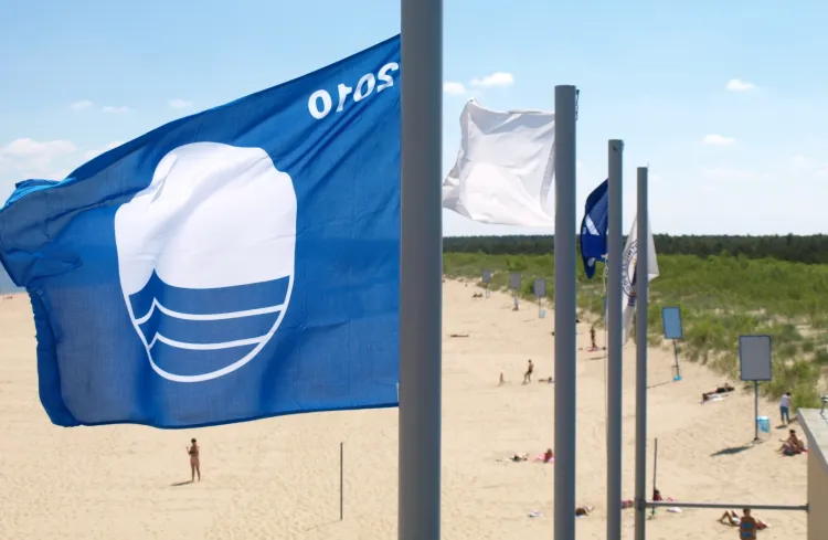 Cztery błękitne flagi będą powiewać w Gdańsku, dwie w Sopocie i jedna w Gdyni. To znak czystego i bezpiecznego kąpieliska.