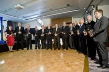 Laureaci XX edycji plebiscytu Dżentelmen Roku oraz wyróżnieni stauetkami "Dżentelmen w biznesie". 