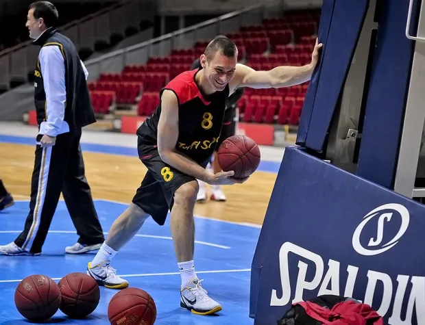 Ciężka praca na treningach się opłaca. Filip Dylewicz po raz kolejny został wybrany najlepszym na Pomorzu. Tym razem wygrał wśród koszykarzy. 
