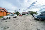 Nieuporządkowana przestrzeń pomiędzy Lotnią a Galerią Zaspa i Gildią.