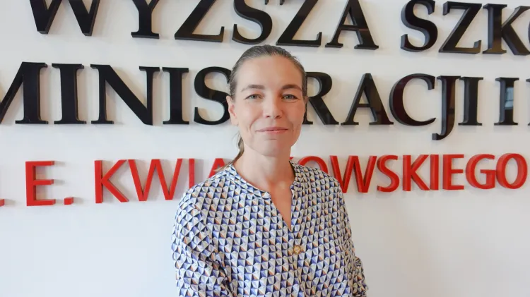 Dr Monika Gut-Winiarska, dziekan Wydziału Zdrowia WSAiB im. E. Kwiatkowskiego w Gdyni