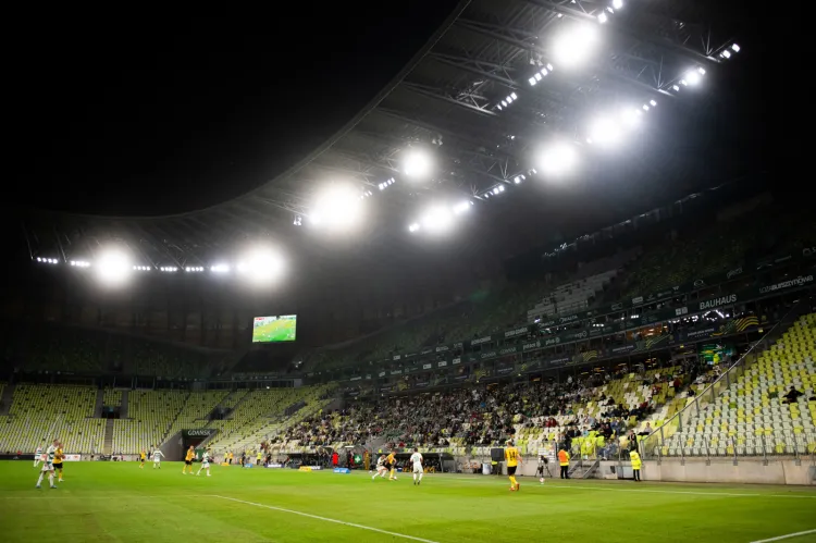 Na ostatnim meczu Lechii Gdańsk było niespełna 1200 kibiców. W piątek, 6 października czeka na ich aż 17 tysięcy miejsc.