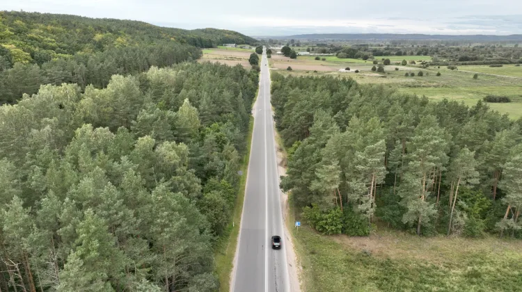 DOL Gdynia na drodze wojewódzkiej nr 100 miał ok. 2,5 km długości. Widok na zachód