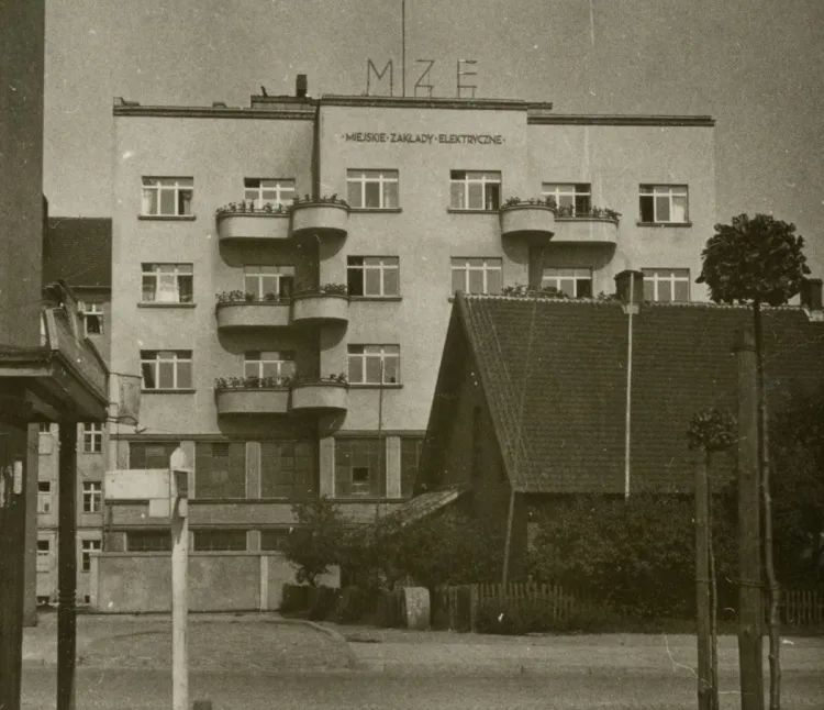 Siedziba Miejskich Zakładów Elektrycznych. Zdjęcie wykonane w 1935 r. pochodzi ze zbiorów Muzeum Miasta Gdyni.