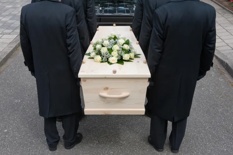 Od 2024 r zasiłek pogrzebowy może być wyższy.
