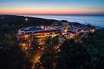 Hotel Dom Zdrojowy Resort & SPA to idealne miejsce na wypoczynek nad morzem.