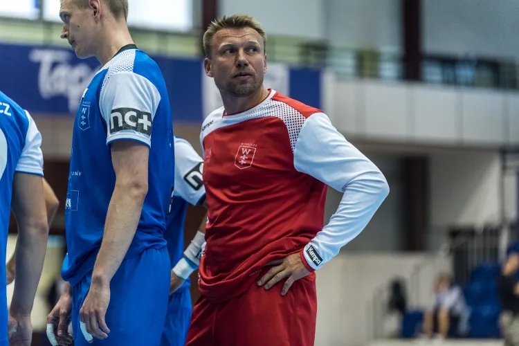 Damian Wleklak, menedżer Energa Wybrzeża Gdańsk tłumaczy przyczyny regresu wyników piłkarzy ręcznych.