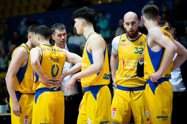 Aż 233 punkty padły w meczu koszykarzy Krajowej Grupy Spożywczej Arka Gdynia, ale lepsza okazała się Muszynianka Domelo Sokół Łańcut.