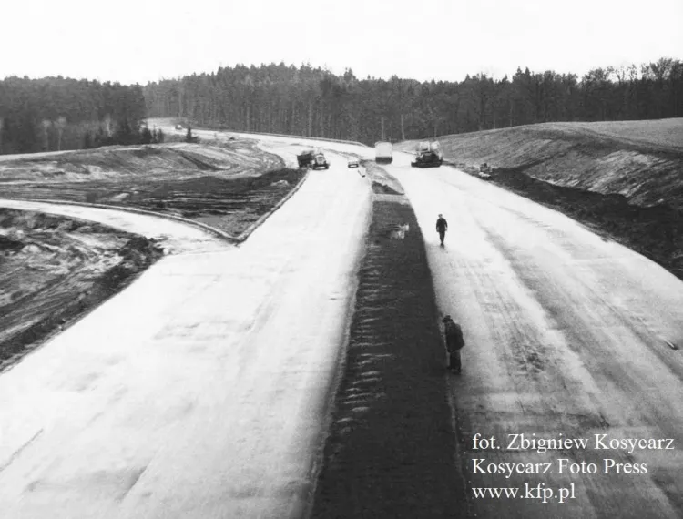 Budowa Obwodnicy Trójmiasta na wysokości Matarni. Maj 1977. 