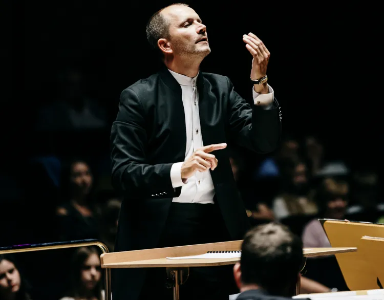 Szymon Morus został nowym dyrektorem artystycznym Polskiej Filharmonii Kameralnej Sopot.