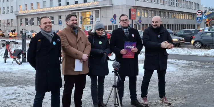 Tadeusz Szemiot z PO (drugi od lewej) gromadzi coraz więcej sojuszników, z którymi chce przejąć władzę w Gdyni.