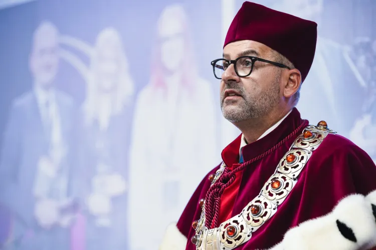 Prof. dr hab. Piotr Stepnowski został wybrany na nowego rektora Uniwersytetu Gdańskiego.