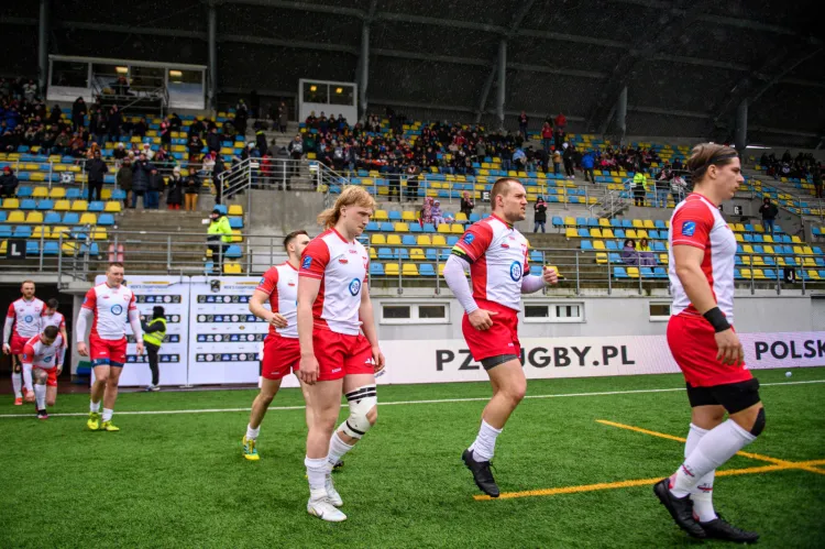 Reprezentacja Polski w Cetniewie przygotowuje się do meczu z Rumunią, który 4 lutego rozegrany zostanie na Stadionie Narodowym Rugby w Gdyni. 