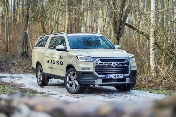 Odświeżony pickup SsangYong Musso Grand. 