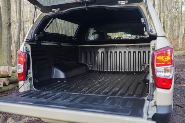 Odświeżony pickup SsangYong Musso Grand. 