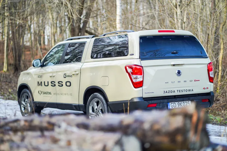 Odświeżony pickup SsangYong Musso Grand. 