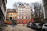 Ukończenie remontu kamienicy przy ul. Biskupiej 17 w Gdańsku. W budynku znajduje się 5 mieszkań, które czekają na lokatorów. 