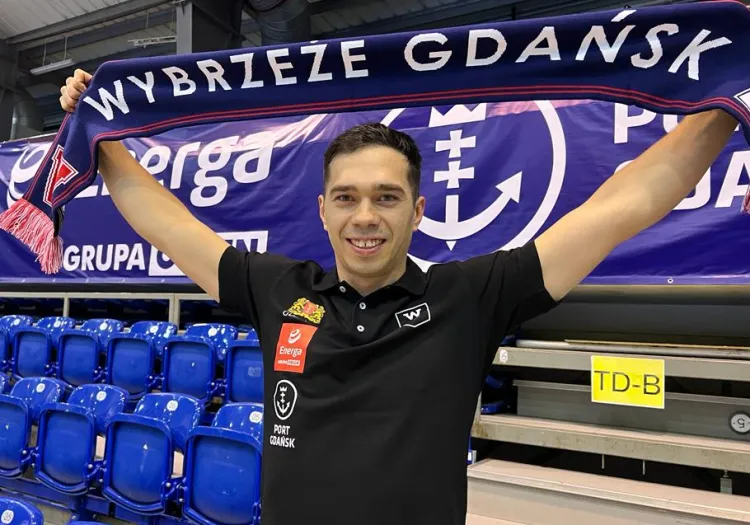 Mateusz Góralski będzie grał w Enerdze Wybrzeżu Gdańsk do końca sezonu, a może nawet dłużej. 